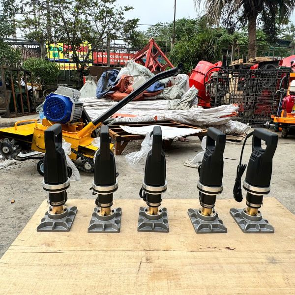 Máy đầm rung cột cầm tay